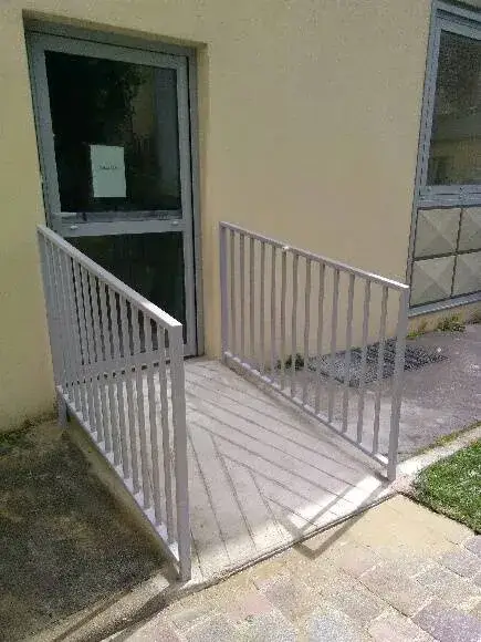 garde corps porte d'entrée